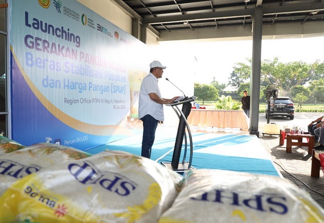 Bantu Stabilisasi Harga, PTPN IV Regional III Salurkan 32,5 Ton Beras SPHP Terjangkau