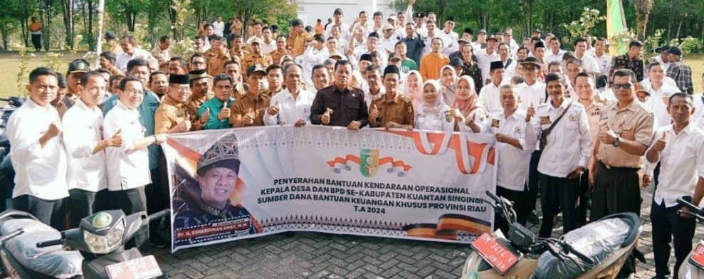 Bupati Kuansing Serahkan Kendaraan Operasional Kades dan Ketua BPD