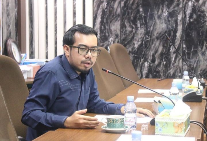 Wakil Ketua DPRD Pekanbaru Ginda Burnama Pimpin Rapat Banmus