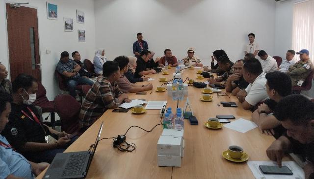 Komisi II DPRD Pekanbaru Datangi Gudang Alfamart