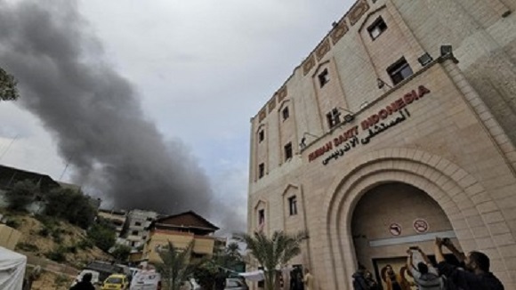 Pasukan Israel Hancurkan RS Indonesia di Gaza, Puluhan Orang Terjebak