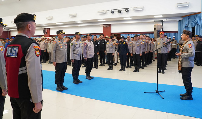 Misi Kemanusiaan di Sumbar Tuntas, Kapolda Riau Apresiasi Dedikasi Personel