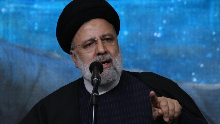 Helikopter Presiden Iran Jatuh di Gunung, Ini Kronologinya