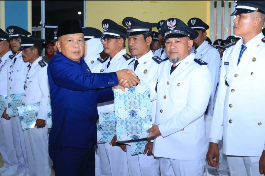 70 Kepala Desa Terima SK Pengukuhan Perpanjangan Masa Jabatan dari Bupati Kepulauan Meranti