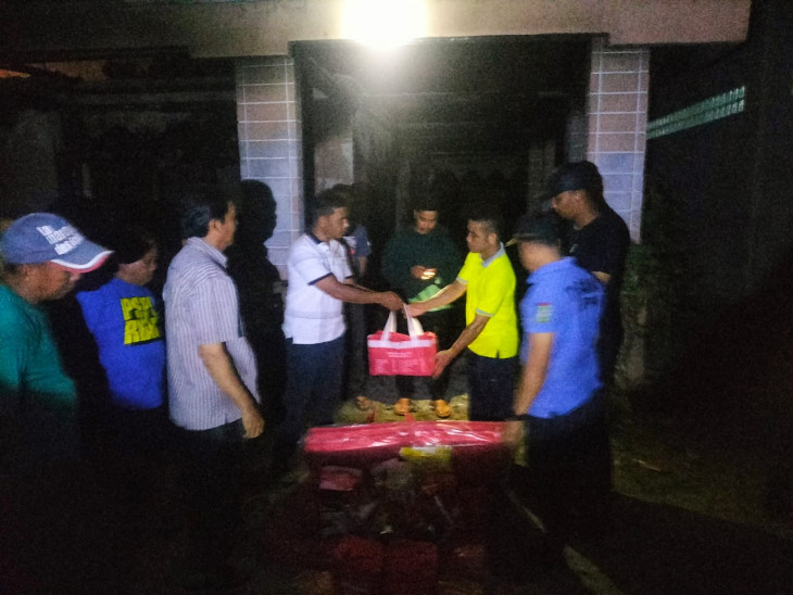 Plh. Sekda Langsung Jenguk Korban Kebakaran di Pulau Terap Kuok
