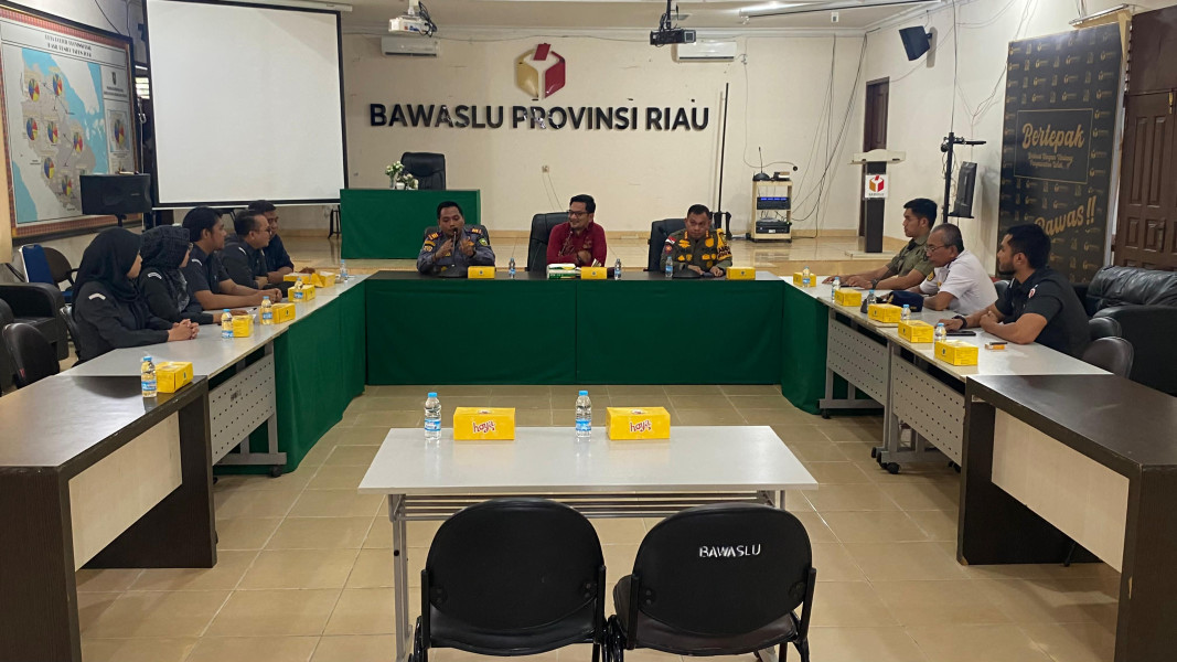 Perkuat Pengawasan, Bawaslu Riau Gelar Rapat Koordinasi Kampanye dan Alat Peraga Pemilu 2024