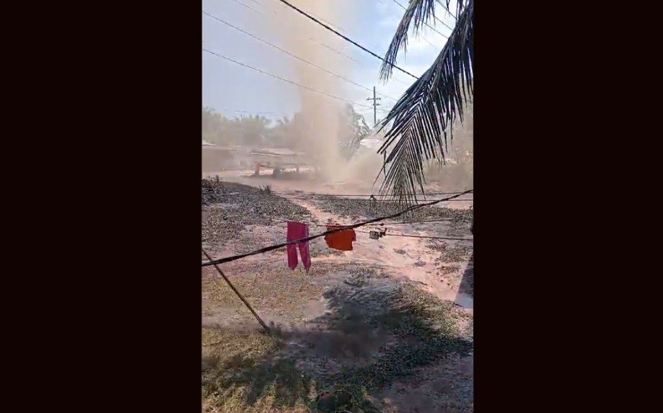 Pipa Minyak Blok Rokan di Rohil Bocor