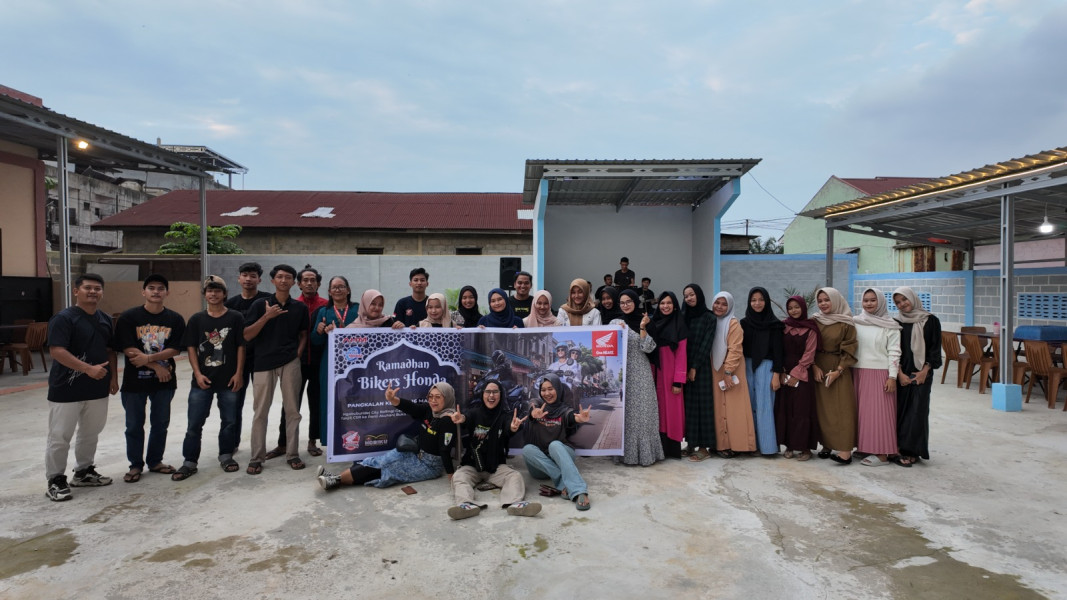 Komunitas Bikers Honda Berbagi Berkah dan Kebersamaan