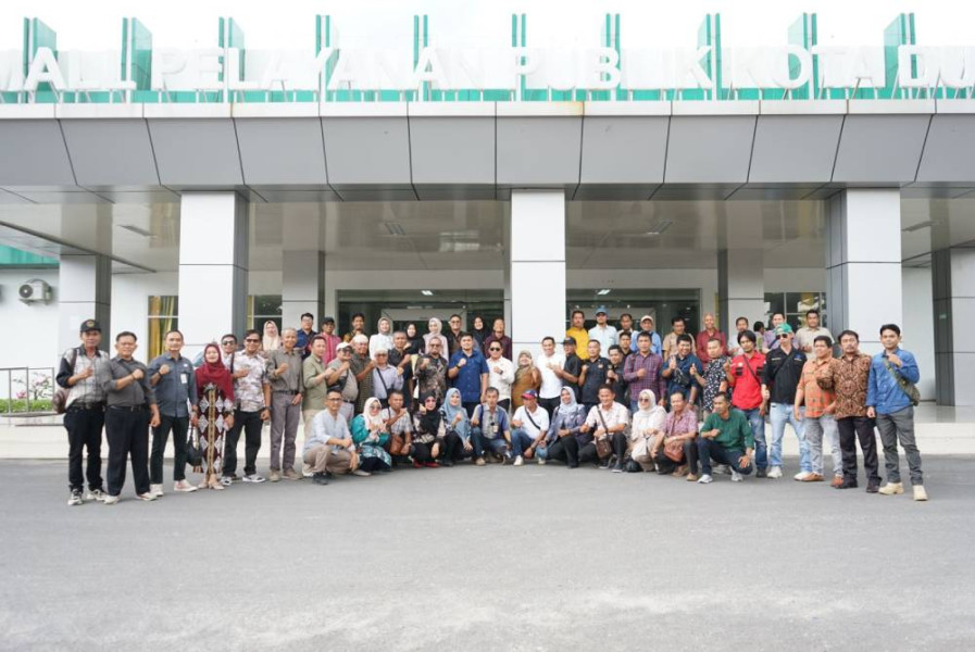 Diskominfotiksan Dumai Terima Kunjungan Diskominfo dan PWI Kota Bukittinggi