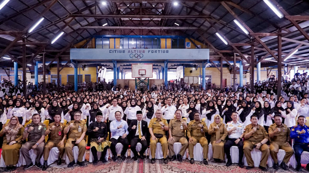 Bupati Rohil Serahkan SK Pengangkatan PPPK Formasi Tahun 2023