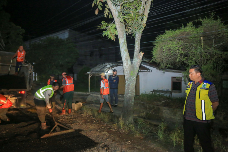 Wawako Markarius Pastikan Perbaikan Jalan Berlubang Selesai Sebelum Lebaran