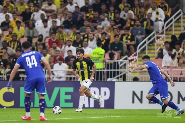 Tanpa Karim Benzema, Al Ittihad Menang Dramatis atas Al Quwa Al Jawiya