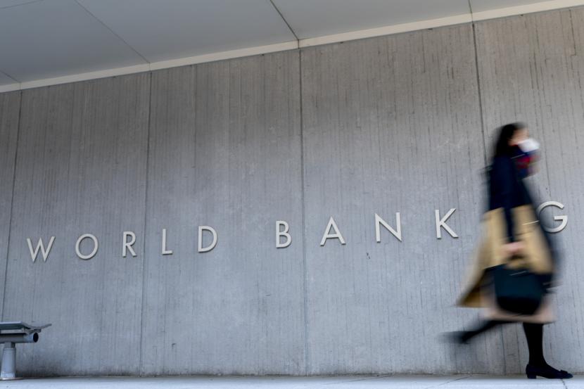 Bank Dunia Perkirakan Ekonomi Global Tumbuh 2,7 Persen pada 2025-2026