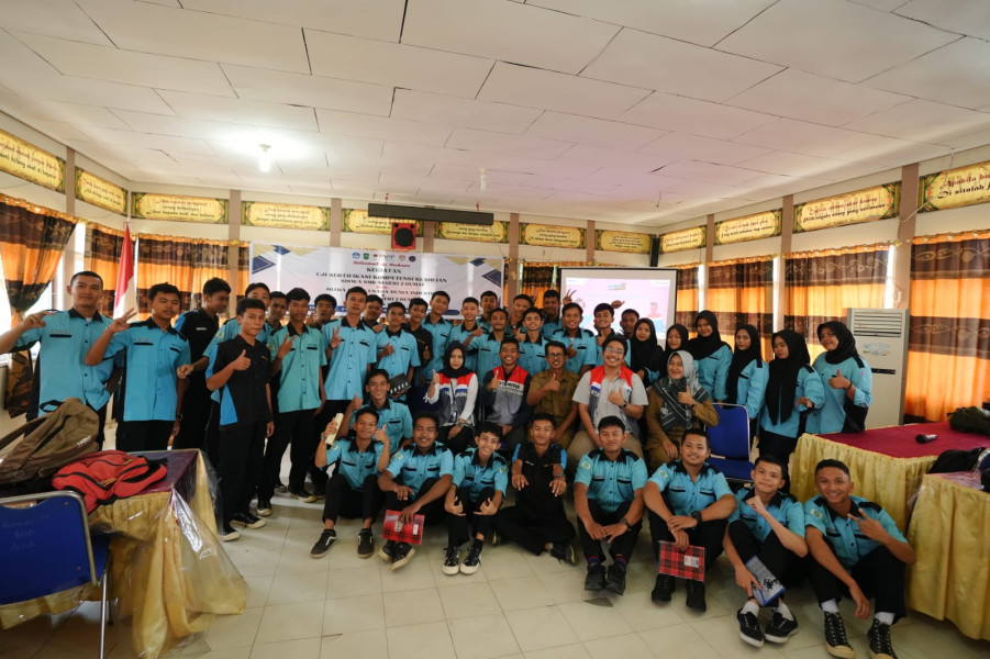 PT KPI Unit Dumai Tingkatkan Literasi Energi Bersih di SMKN 2 Dumai