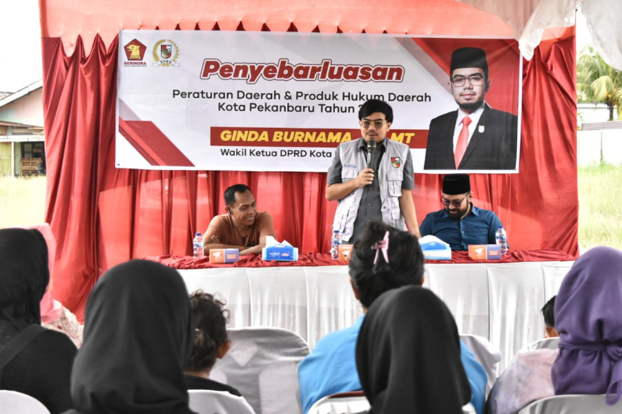 Wakil Ketua DPRD Kota Pekanbaru Laksanakan Penyebarluasan Perda di Payung Sekaki