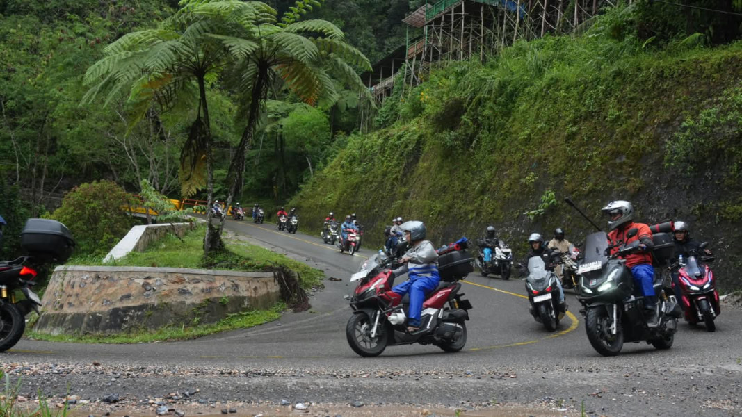 Satukan Komunitas Honda dalam Petualangan dan Jelajah Sejarah di Kampar