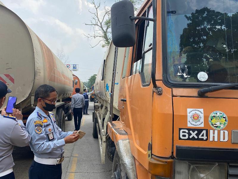 Dishub Riau Tilang 296 Unit Kendaraan di Dumai, Sebagian Besar Truk ODOL