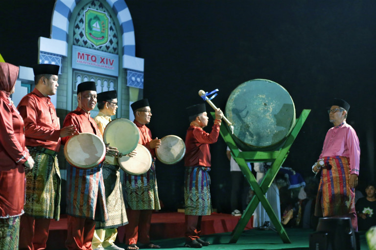 Buka MTQ Tingkat Kabupaten, Plt Bupati Asmar Berharap Lahir Qari-Qariah Berprestasi