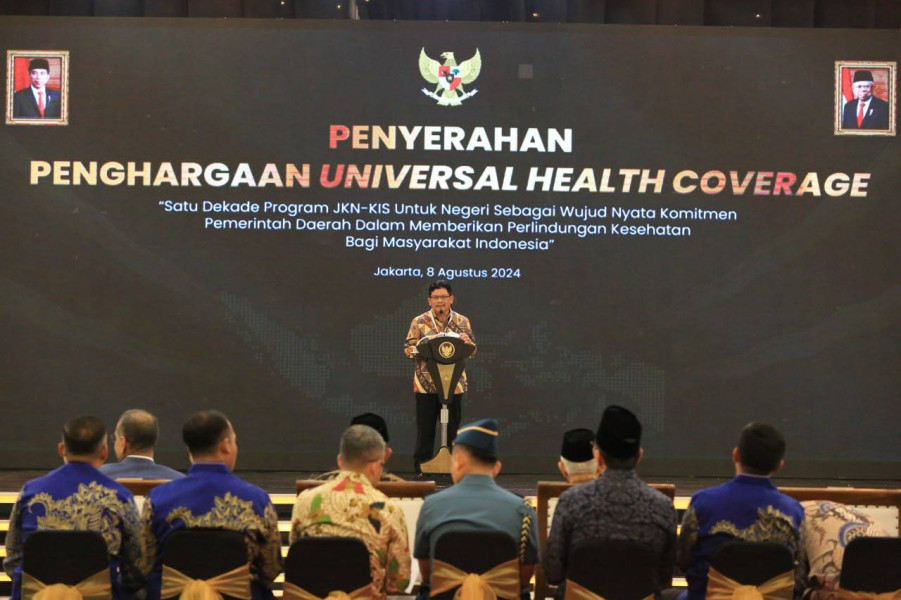 33 Propinsi dan 460 Kepala Daerah Raih Penghargaan UHC Awards