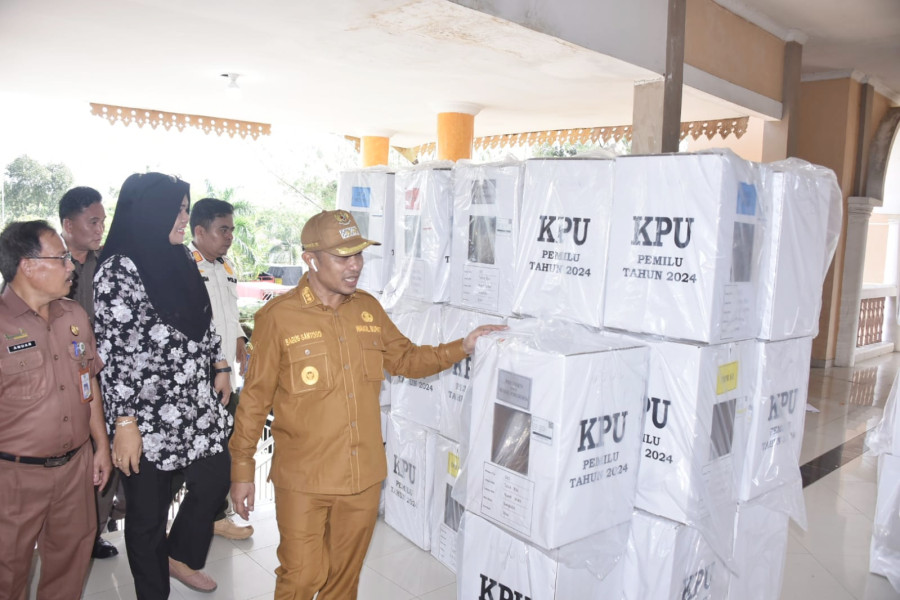 Pastikan Kotak Surat Suara Aman, Bagus Santoso Tinjau Persiapan Distribusi Logistik Pemilu