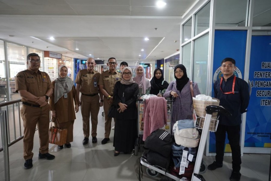 Pemprov Riau Sambut Kepulangan Mahasiswa Riau dari Lebanon