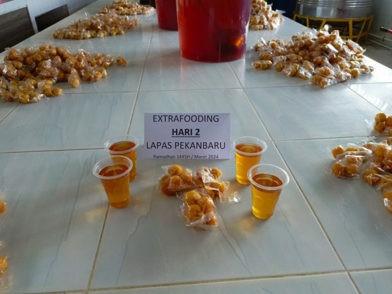 Selama Ramadhan, Petugas Lapas Pekanbaru Berikan Makanan Tambahan untuk Warga Binaan