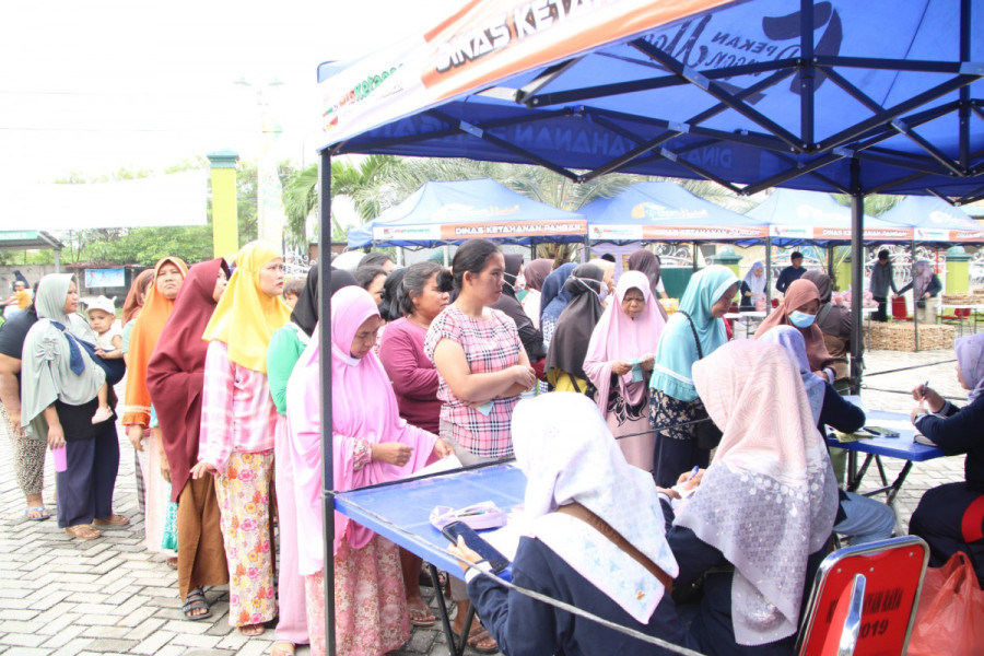 Disketapang Pekanbaru Gelar GPM, 6 Ton Beras dan Sembako Lainnya Ludes Diserbu Warga