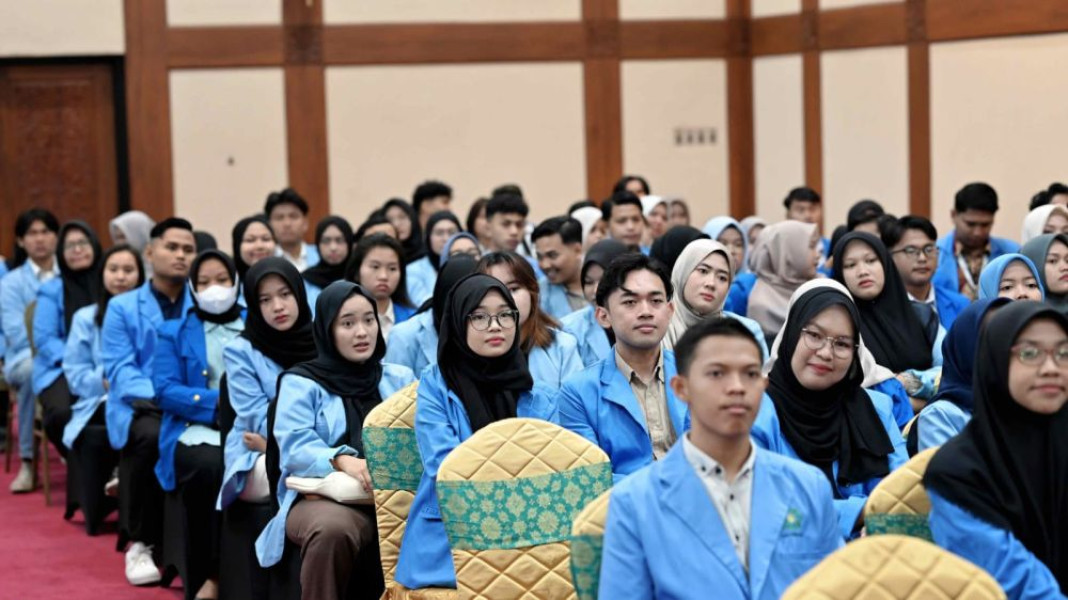 100 Mahasiswa Unri Terima Bantuan Beasiswa dari Bank Indonesia