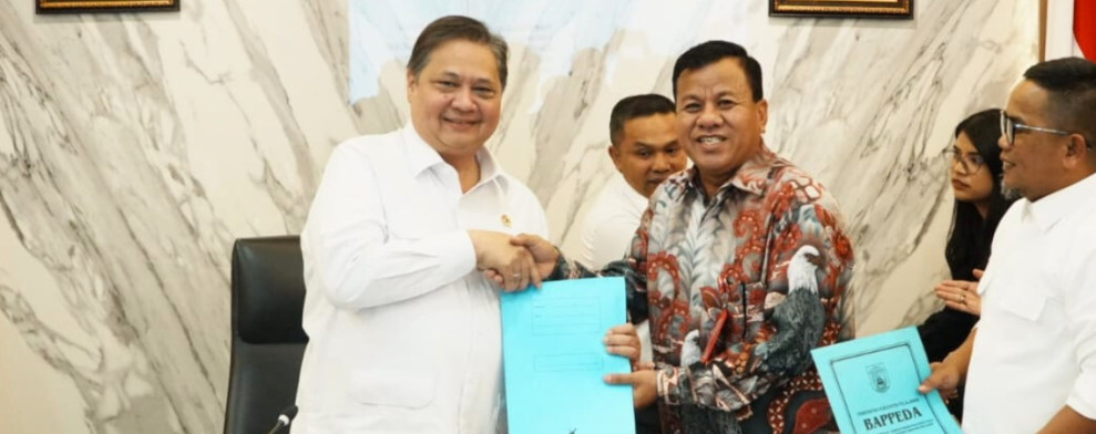 Bupati Kuansing Usulkan Peningkatan Infrastruktur Jalan dan Program Revitalisasi Pasar Tradisional