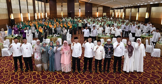 HUT ke-59 BRK Syariah, Ustad Ucay Batubara Ingatkan Pegawai Terus Kembangkan Teknologi dan Seni dalam Promosi Bank