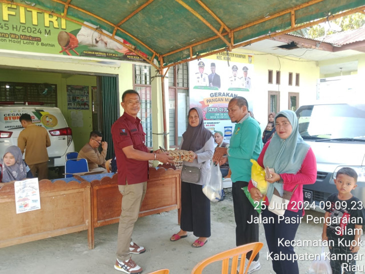 Komit Kendalikan Inflasi, Pemkab Kampar Adakan Operasi Pasar di Desa Silam