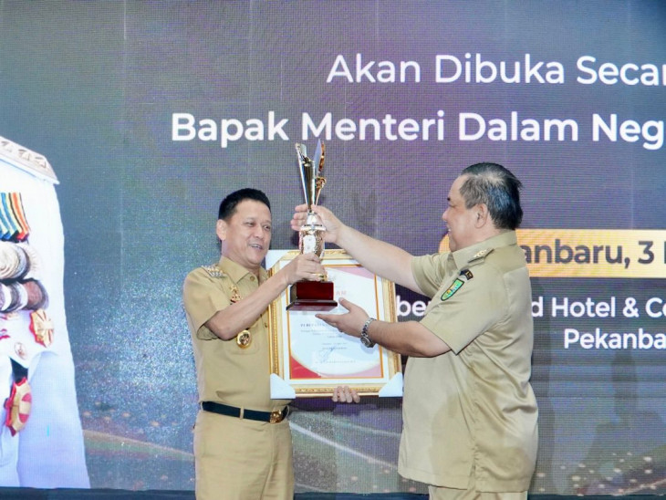 Kampar Sabet Penghargaan Terbaik I Tingkat Provinsi Riau Kategori Penurunan Stunting Tahun 2024