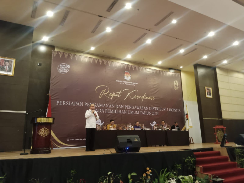 Ratusan Petugas Sekretariat PPK dan PPS Pekanbaru Ikuti Rakor Pamwas Distribusi Logistik Pemilu 2024