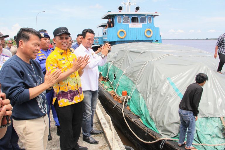 Ekspor Kelapa Via Pelabuhan Parit 21 Dibuka Lagi, Ini Harapan Pj Bupati