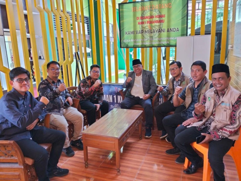 Tim Biro SDM Kemenag RI Tinjau Pelaksanaan SKBT CPNS 2024 di MAN 1 Pekanbaru