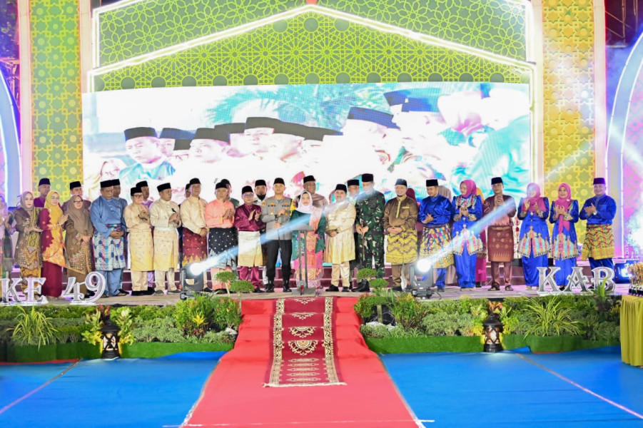Bupati Kasmarni Resmi Tutup Perhelatan MTQ- Ke-49 Tingkat Kabupaten Bengkalis