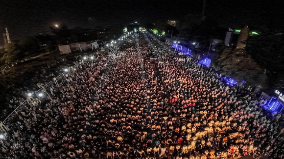 Sempena HUT ke-242 Kota Pekanbaru, Ribuan Warga Hadiri Tabligh Akbar Ustadz Hanan Attaki