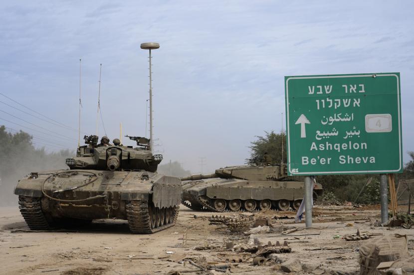 Pejuang Hamas Cegat dan Hancurkan Tank-Tank Israel di Gaza Utara