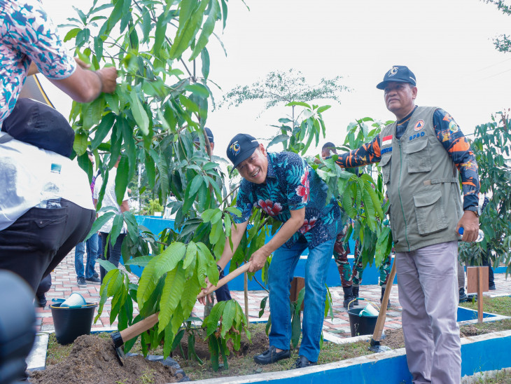 Pj Bupati Kampar Hadiri Festival Bakuok Bersih 2024