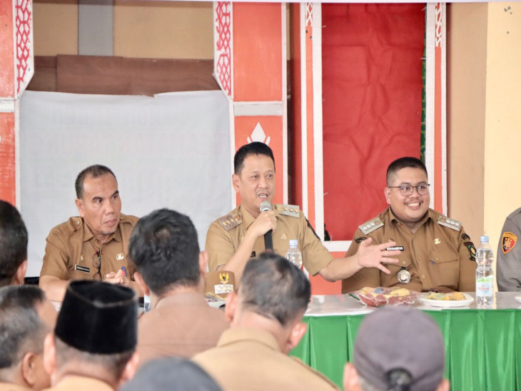 Pj Bupati Dialog Bersama Masyarakat di Dua Kecamatan Terkait Pola PPTPKH Pada Perkebunan Sawit Rakyat