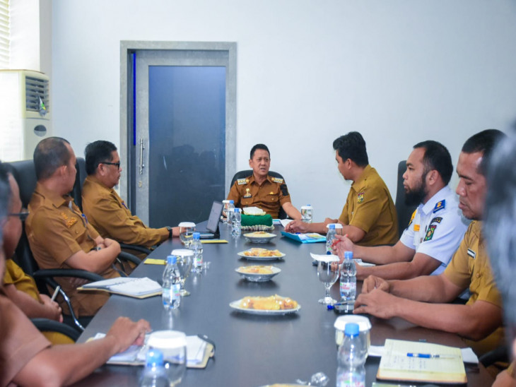 Pj Bupati Kampar Minta Dinas Terkait Selesaikan 500 Pemohon PBG untuk Tingkatkan PAD