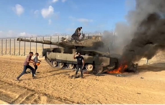 Rudal Al-Yassin Ledakkan Empat Ekskavator Penjajah, Tentara Israel Berjatuhan