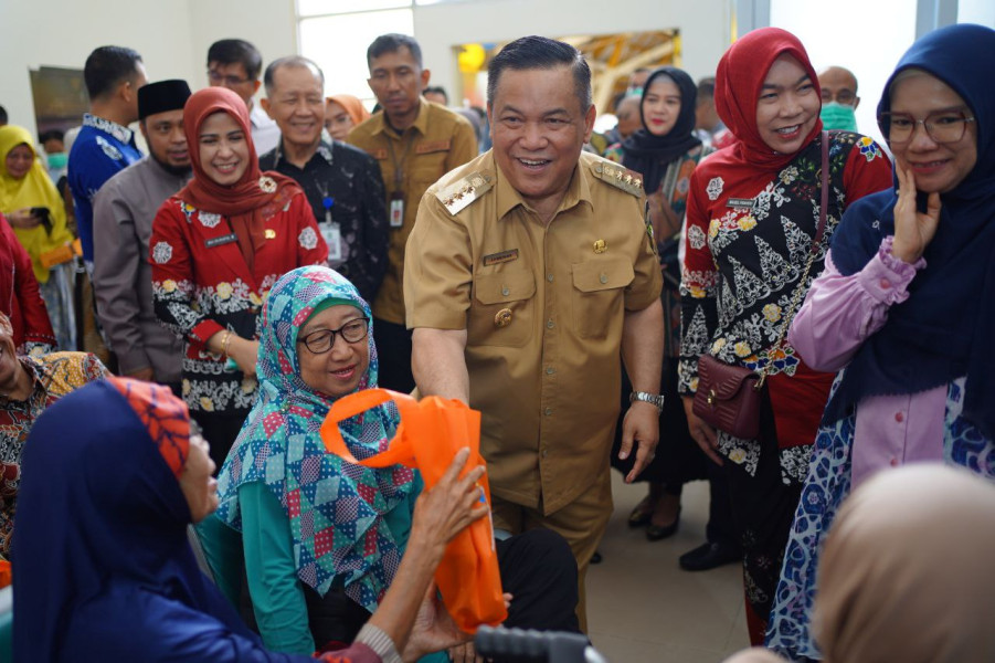 Sempena HUT ke 48 RSUD Arifin Achmad, Ini Pesan Pj Gubri