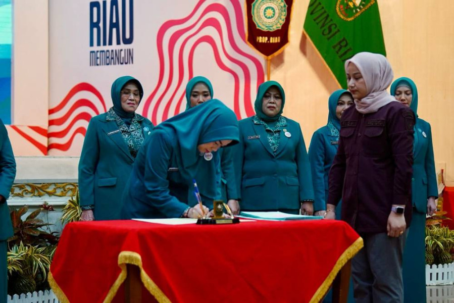 Hj Leni Ramaini Resmi Dilantik Sebagai Ketua TP PKK serta Ketua Pembina Posyandu Kota Dumai
