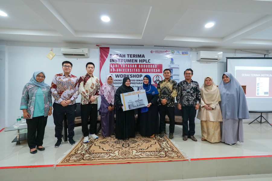 Universitas Abdurrab Kini Punya Alat High Performance Liquid Chromatography