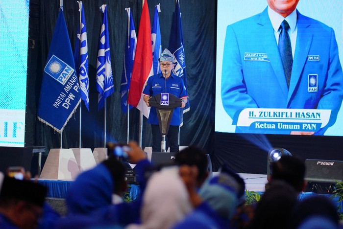 Zulhas Optimistis PAN Riau Bisa Raih 3 Kursi di DPR RI