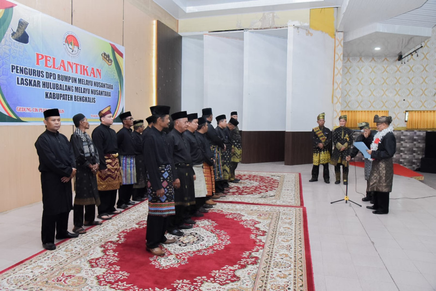 Hadiri Pelantikan Pengurus Rumpun Melayu Nusantara, Bupati Bengkalis Harapkan Angkat Harkat Martabat Melayu