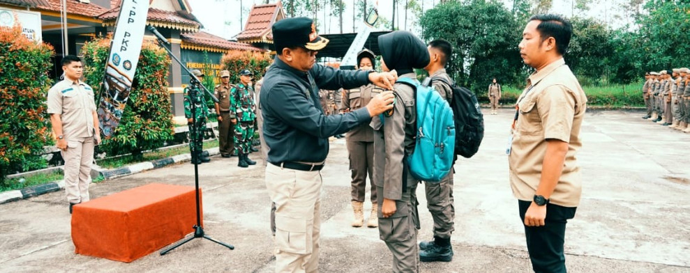 Bupati Pimpin Apel Pembentukan Fisik dan Mental bagi Praja Muda Satpol PP-PKP