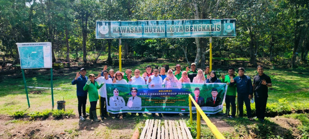Sempena Hari Lingkungan Hidup Sedunia, DLH Kabupaten Bengkalis Tanam 1000 pohon