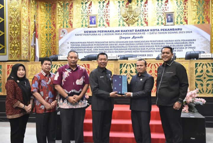 DPRD Pekanbaru-Pemko MoU R-APBD Perubahan 2023 Rp 2,890 T